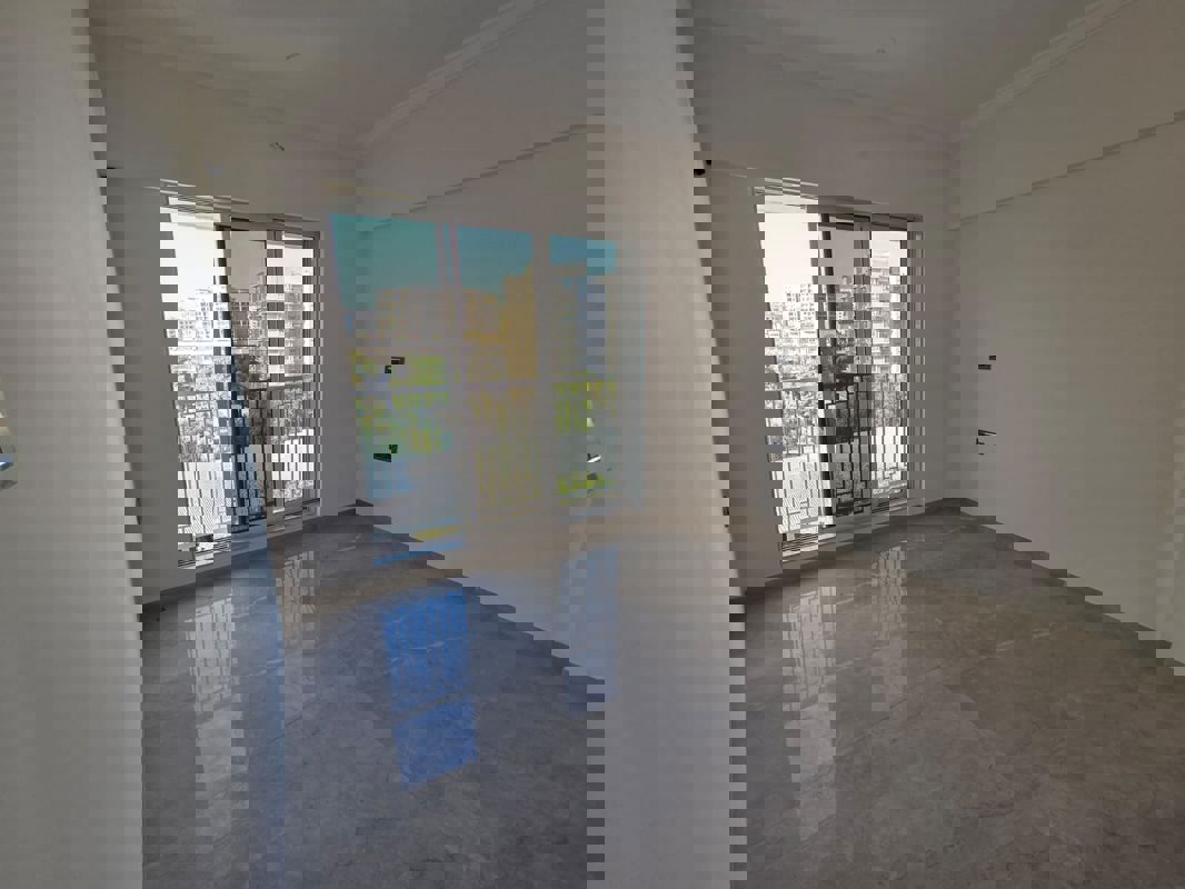 2 BHK 650 Sq.Ft. Apartment in Crescent Silverwoods