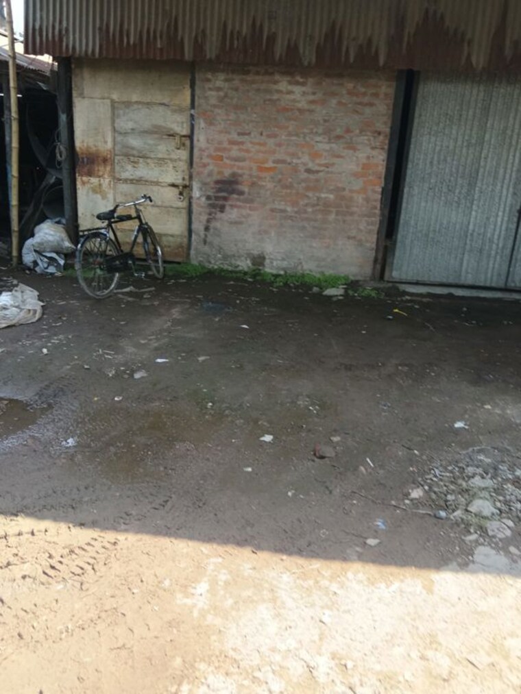  Parking, bumba-damani-enclave Commercial Warehouse 2200 Sq.Ft. In Ganganagar Kolkata 10297235