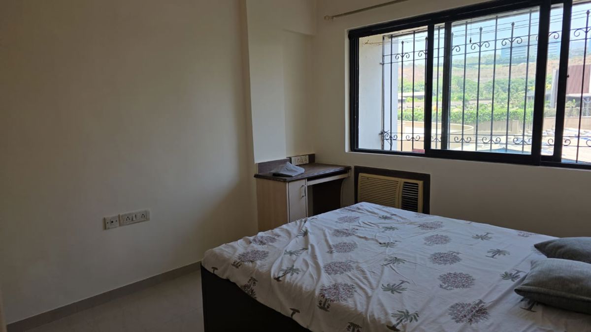 1 BHK 400 Sq.Ft. Apartment in Poonam Enclave