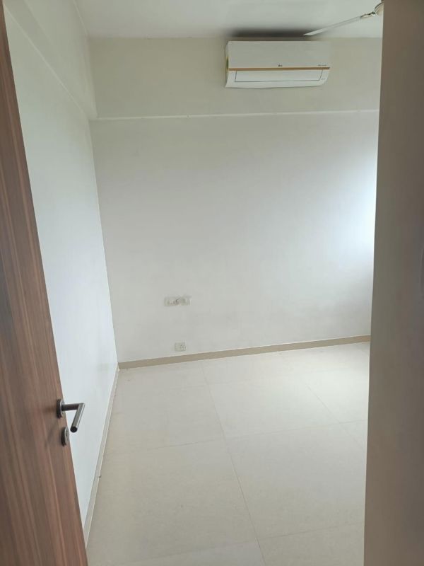 3 BHK Apartment For Rent in Lodha Amara