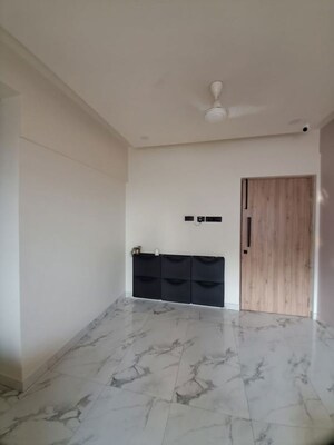 2 BHK Apartment For Rent in Raheja Ridgewood, Goregaon East