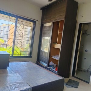 Room in 2 BHK Apartment at Magarpatta City Roystonea, Hadapsar – for Rent