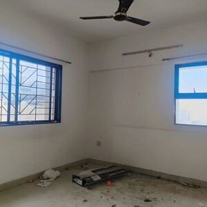 Room in 2 BHK Apartment at Magarpatta City Roystonea, Hadapsar – for Rent