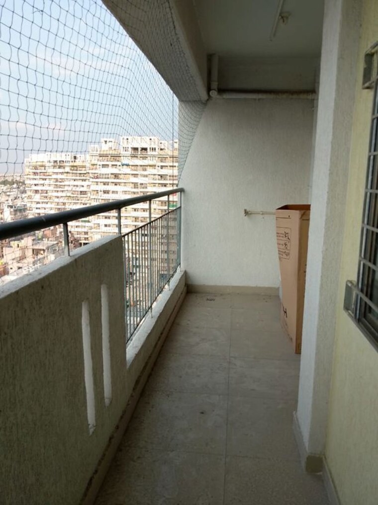 Balcony, sector 14 dwarka 1 Bedroom 550 Sq.Ft. Apartment In Sector 14 Dwarka Delhi 10297409