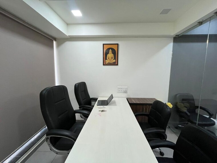 Team Area, zaveri-31five Commercial Office Space 540 Sq.Ft. In Makarba Ahmedabad 10297458