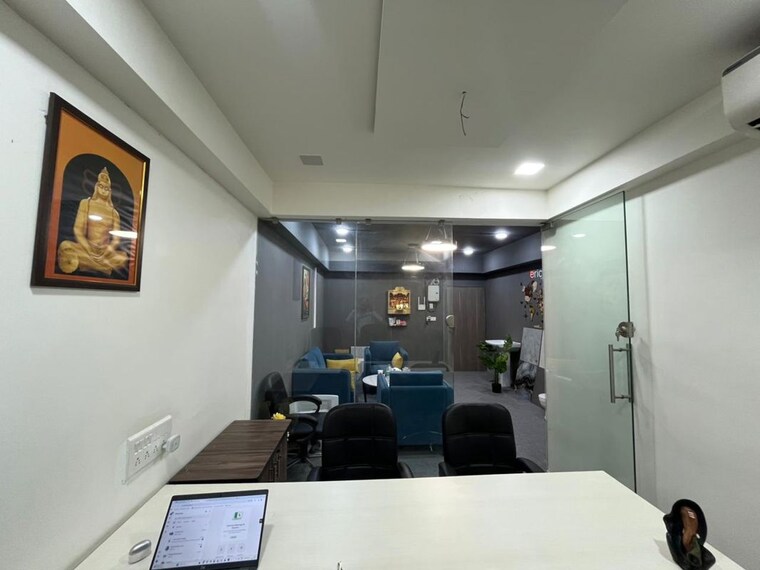 Team Area, zaveri-31five Commercial Office Space 540 Sq.Ft. In Makarba Ahmedabad 10297458