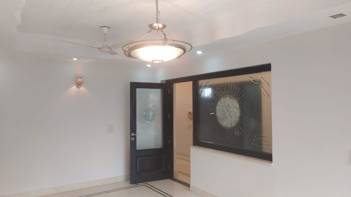 4 BHK + Servant Room Builder Floor For Rent in Greater Kailash I