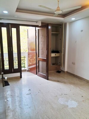 Room in 3 BHK Builder Floor at East Of Kailash – for Rent
