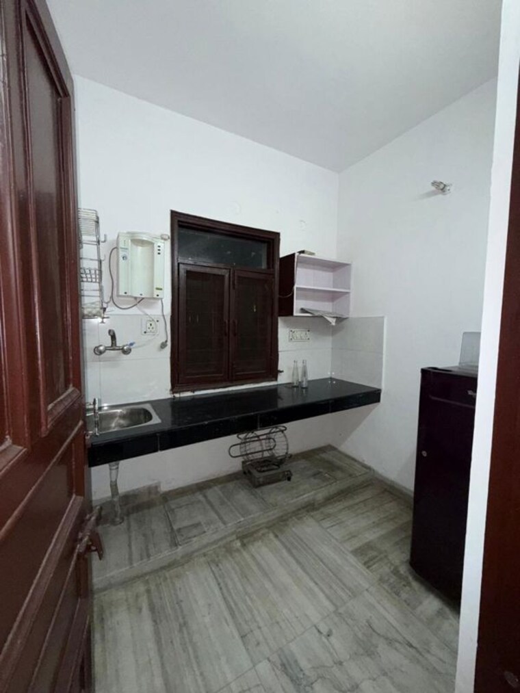 Kitchen, greater kailash ii 1 Bedroom 500 Sq.Ft. Builder Floor In Greater Kailash ii Delhi 10297677