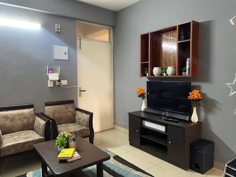 Living Room, avl-36-gurgaon 1 Bedroom 550 Sq.Ft. Apartment In Sector 36 Gurgaon 10297664