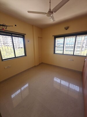 Room in 2 BHK Apartment at Indrayani Complex, Dadar West – for Sale