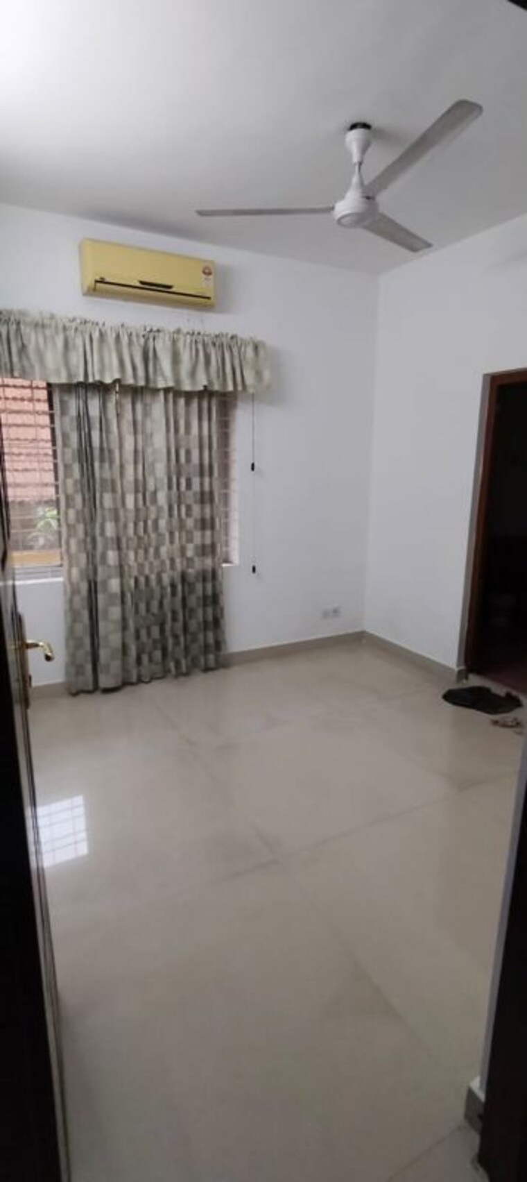 Room, thrissur road 3 Bedroom 1350 Sq.Ft. Apartment In Thrissur Road Thrissur 10297771