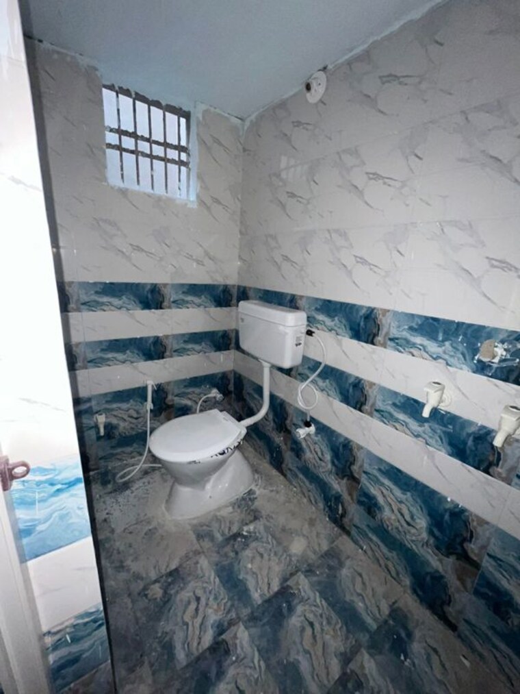 Bathroom, santoshi nagar 3 Bedroom 1500 Sq.Ft. Independent House In Santoshi Nagar Raipur 10297787