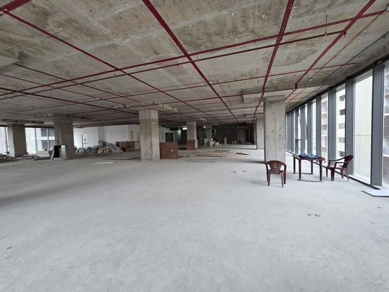  Parking, madhapur Commercial Office Space 8000 Sq.Ft. In Madhapur Hyderabad 10297837