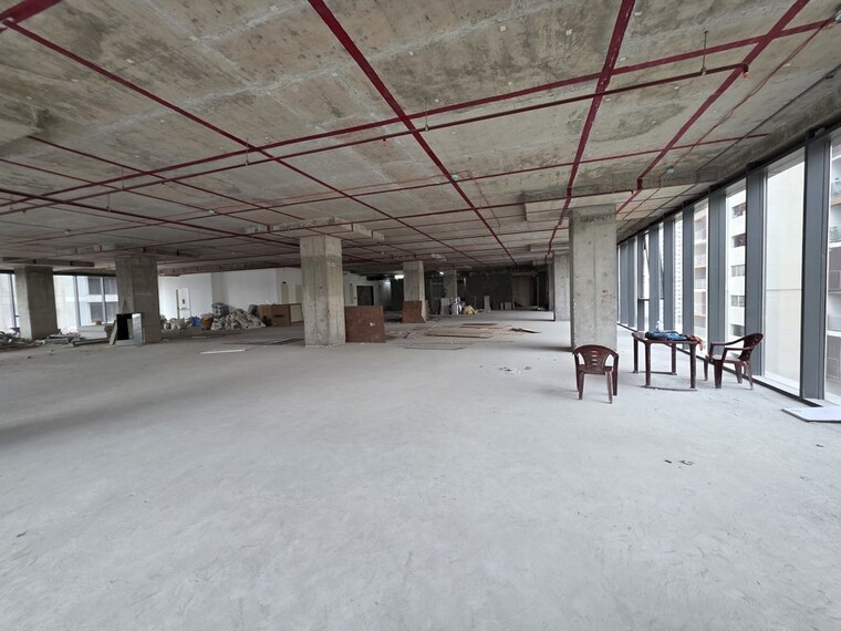  Parking, madhapur Commercial Office Space 8000 Sq.Ft. In Madhapur Hyderabad 10297837