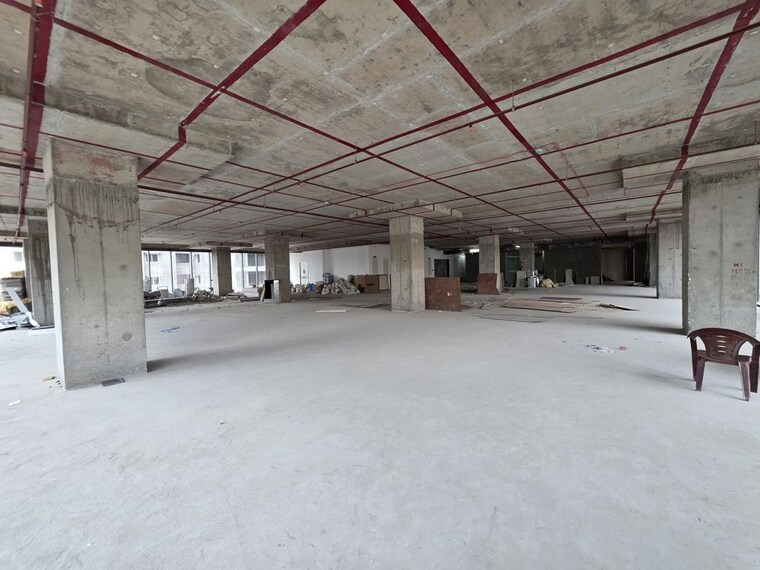  Parking, madhapur Commercial Office Space 8000 Sq.Ft. In Madhapur Hyderabad 10297837