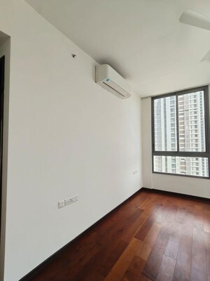 Room in 3 BHK Apartment at Piramal  Vaikunth Cluster 4, Balkum Pada – for Rent