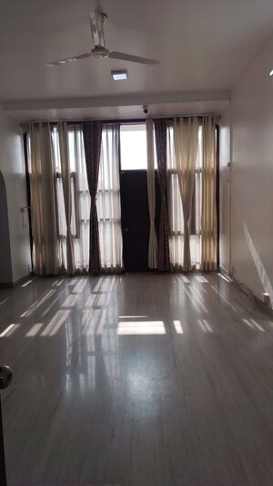 Room in 2 BHK Builder Floor at Malviya Nagar – for Rent