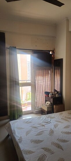 3 BHK + Extra Room Apartment For Rent in Aims Golf Avenue I