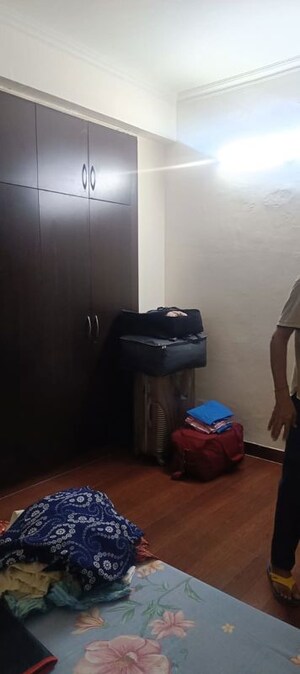 Team Area in 3 BHK Apartment at Aims Golf Avenue I, Sector 75 – for Rent