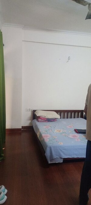 Furnished Amenities in 3 BHK Apartment at Aims Golf Avenue I, Sector 75 – for Rent