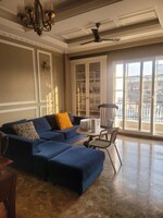 3 BHK + Servant Room 215 Sq.Yd. Builder Floor in Sushant Lok I