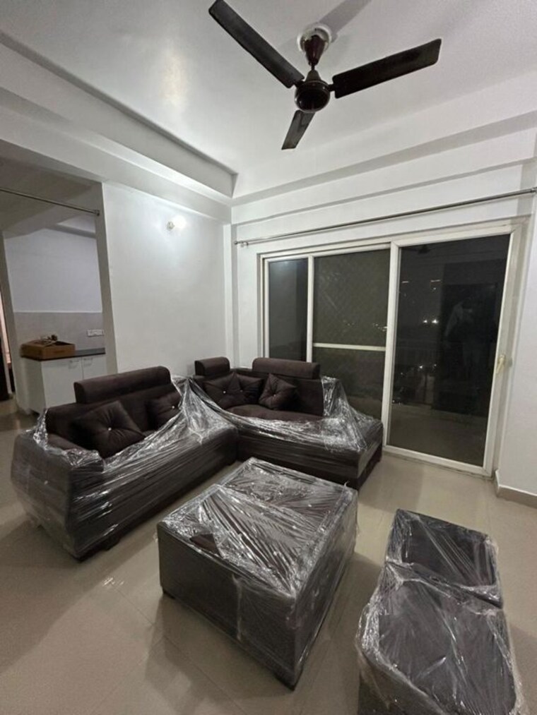 Living Room, maxblis-white-house-ii 3 Bedroom 1390 Sq.Ft. Apartment In Sector 75 Noida 10297858