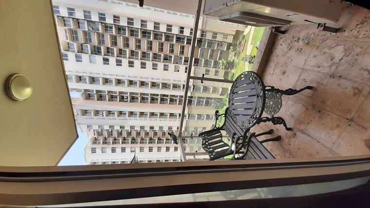 Balcony, experion-the-heart-song 3 Bedroom 1758 Sq.Ft. Apartment In Sector 108 Gurgaon 10297946