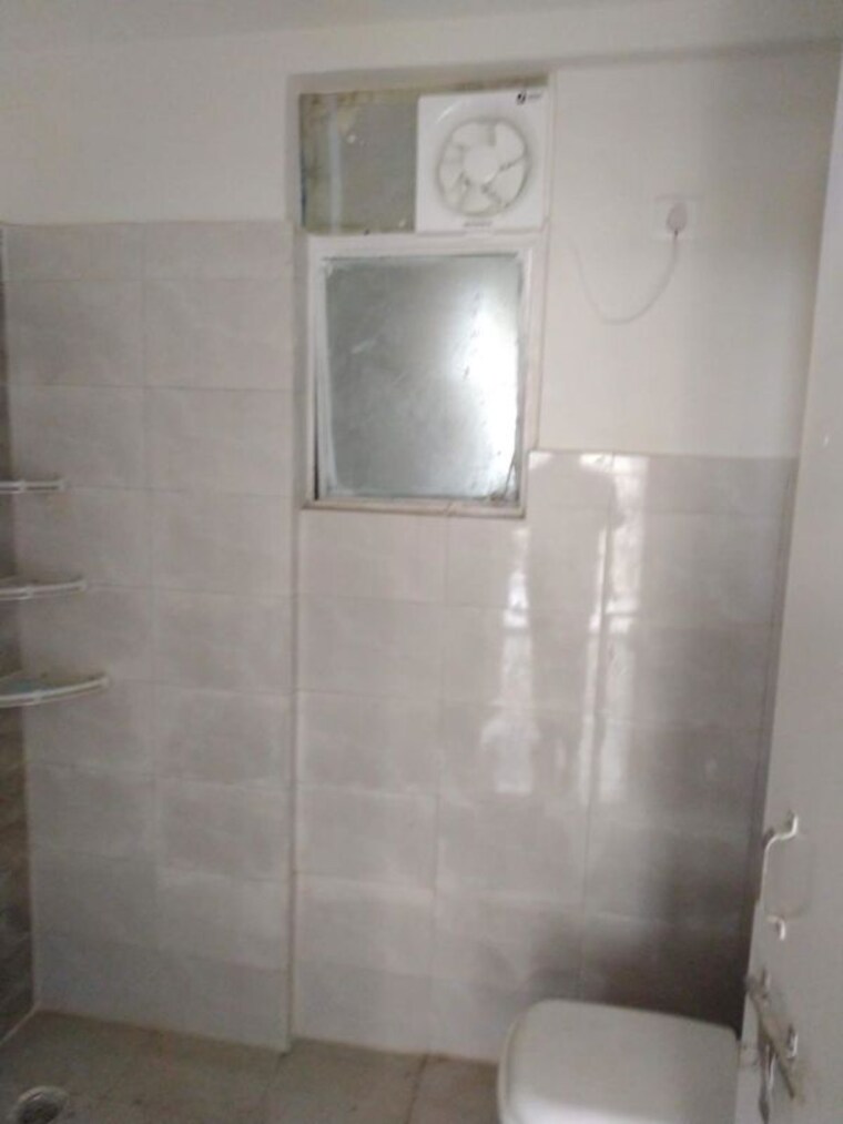 Bathroom, suncity-avenue-102 2 Bedroom 632 Sq.Ft. Apartment In Sector 102 Gurgaon 10297964