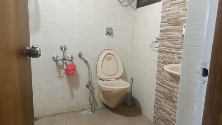 Bathroom, mantri-elegance 3 Bedroom 1580 Sq.Ft. Apartment In Bannerghatta Road Bangalore 10297976