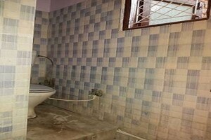 Bathroom in 2 BHK Apartment at Bidhannagar – for Rent