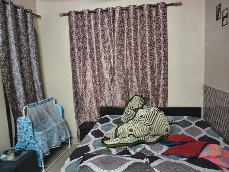 Bedroom, shanti-chs-vasundhara 2 Bedroom 800 Sq.Ft. Apartment In Vasundhara Sector 11 Ghaziabad 9891132