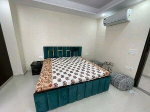 Bedroom in 3 BHK Builder Floor at Gaur City 2 – for Sale