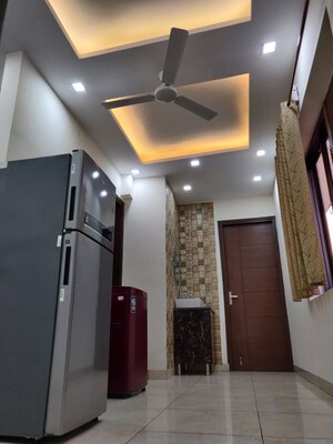 Room in 2 BHK Builder Floor at Lajpat Nagar I – for Rent