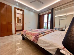 Bedroom in 4 BHK Builder Floor at South Extension ii – for Rent