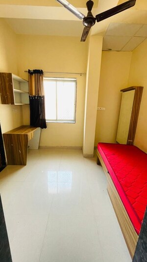 Room in  Pg at Electricity Board Area – for Rent