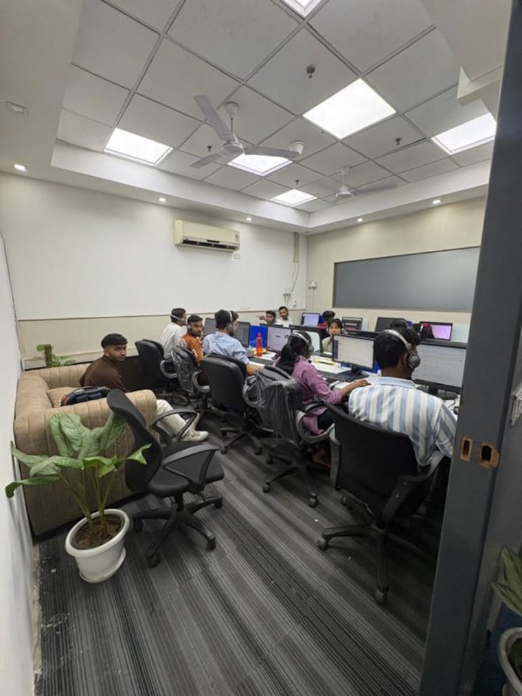 Team Area, sector 4 Commercial Office Space 2500 Sq.Ft. In Sector 4 Noida 10298009