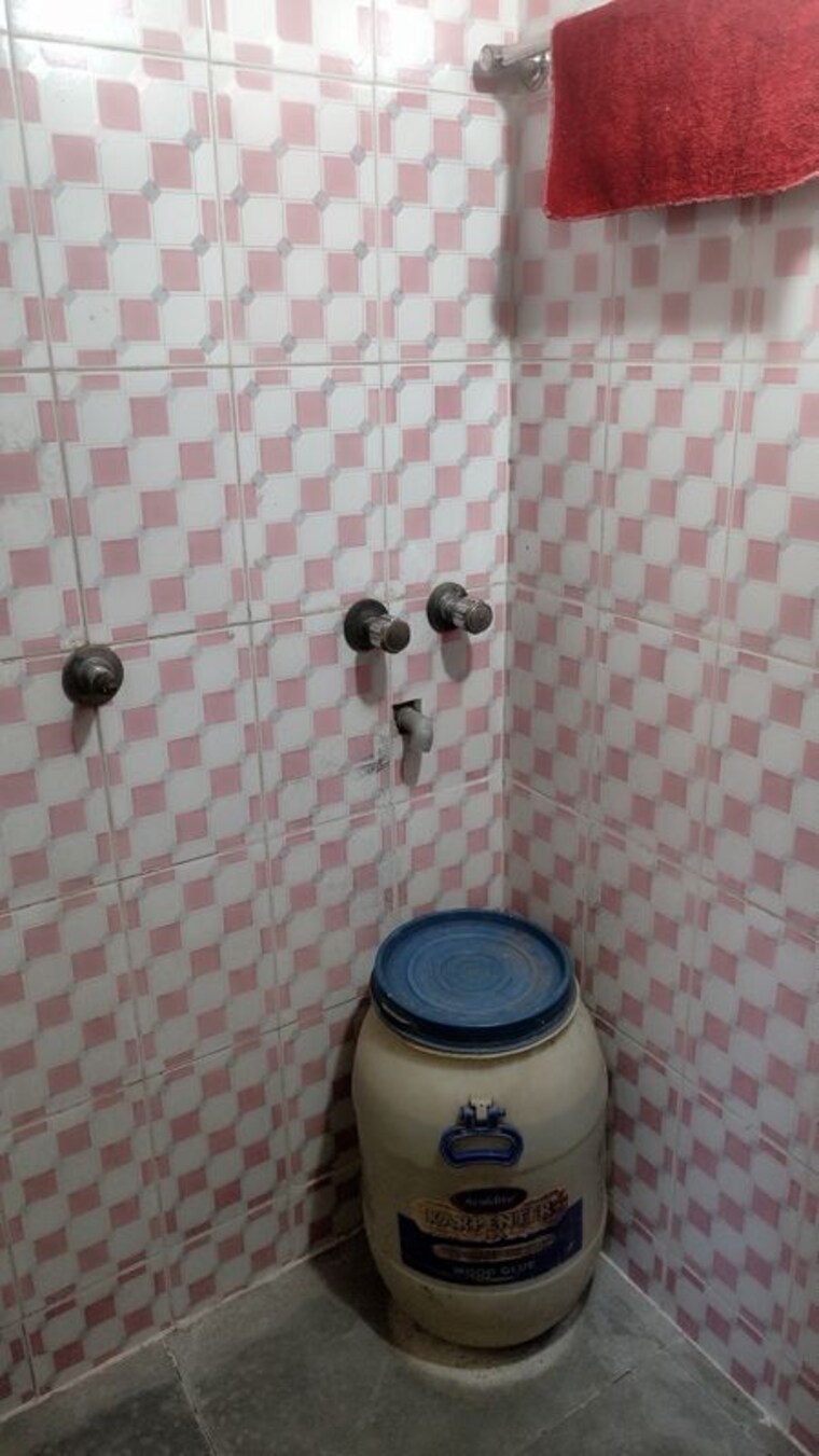 Bathroom, dombivli west  700 Sq.Ft. Apartment In Dombivli West Thane 10298050