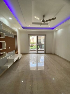 3 BHK Builder Floor For Sale in Sushant Lok Iii