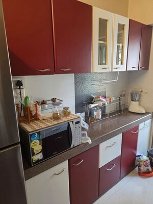 Kitchen in 3.5 BHK Apartment at Thane West – for Rent