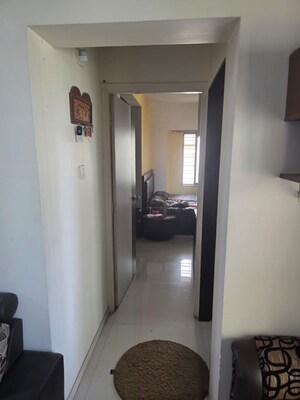 Building Lobby in 3.5 BHK Apartment at Thane West – for Rent