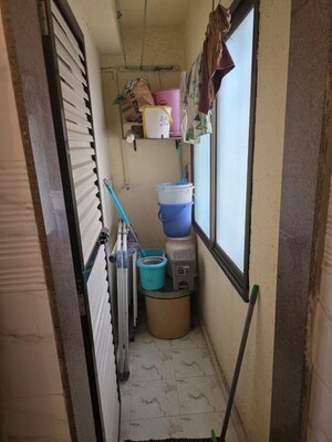 Building Lobby in 3.5 BHK Apartment at Thane West – for Rent