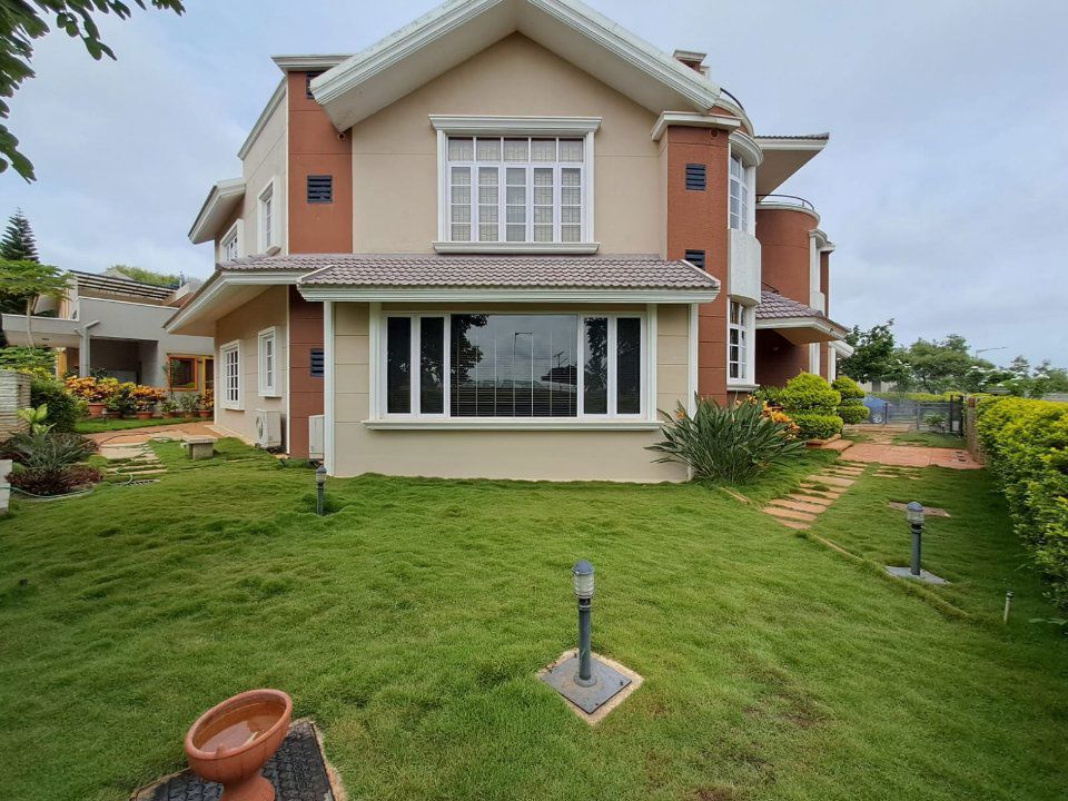 4 BHK + Study Room 7300 Sq.Ft. Villa in Hollywood Town