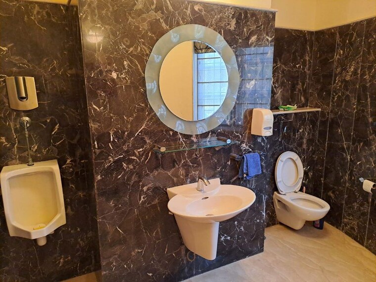 Bathroom, hollywood-town 4 Bedroom 7230 Sq.Ft. Villa In International Airport Road Bangalore 10026549