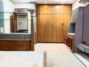 Bedroom in 4 BHK Apartment at Chakala – for Rent