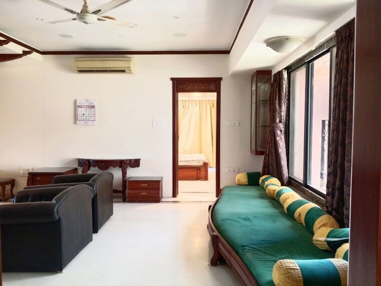 Living Room, chakala 4 Bedroom 3300 Sq.Ft. Apartment In Chakala Mumbai 10298083