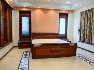 Bedroom in 4 BHK Apartment at Chakala – for Rent