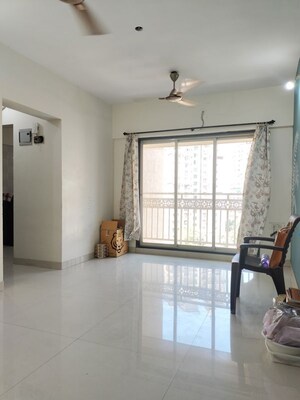 1 BHK Apartment For Rent in Rosa Royale, Ghodbunder Road