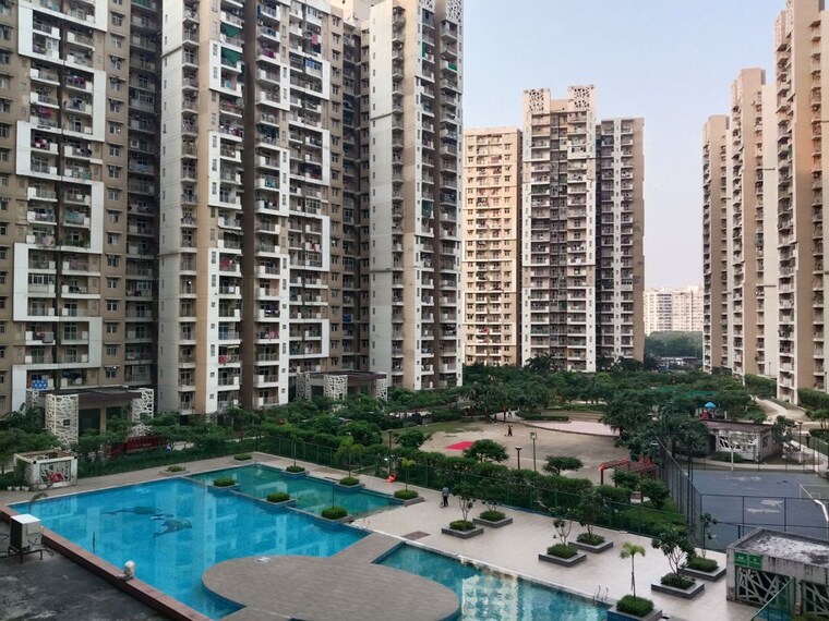 Exterior View, mahagun-mywoods 2 Bedroom 935 Sq.Ft. Apartment In Sector 16c Greater Noida Greater Noida 10283698