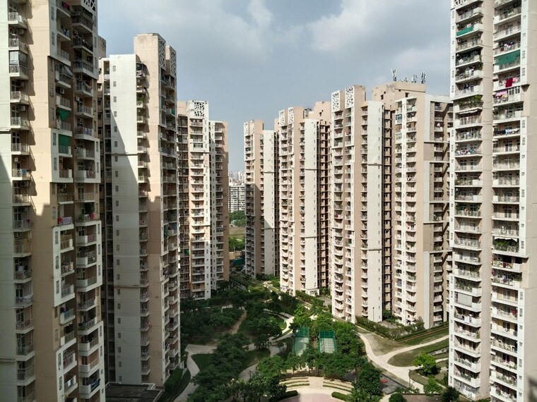 Exterior View, mahagun-mywoods 2 Bedroom 935 Sq.Ft. Apartment In Sector 16c Greater Noida Greater Noida 10283698